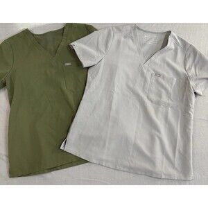FIGS Chisec Scrub Top Bundle Men’s L Cement Gray Moss Green Technical